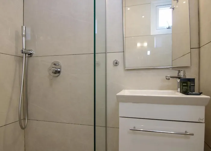 Phaedrus Living - Seaside Luxury Flat Harbour 110 * Paphos