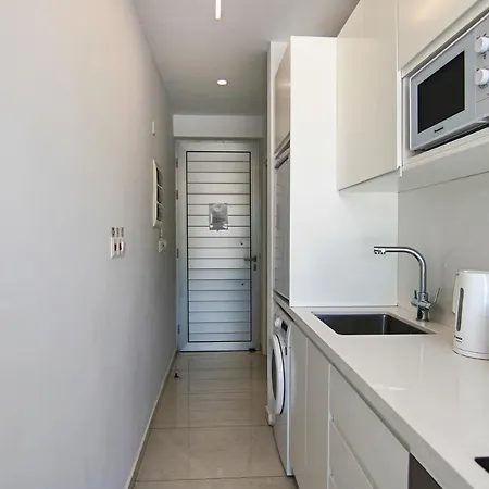 Phaedrus Living - Seaside Luxury Flat Harbour 110 *